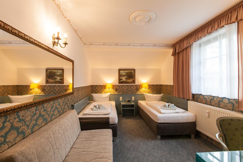 Parkhotel Schwedt Ngoại thất bức ảnh