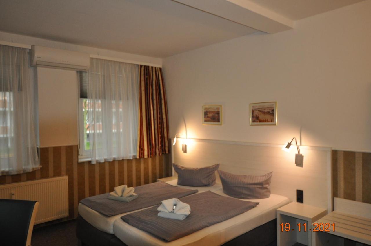 Parkhotel Schwedt Ngoại thất bức ảnh