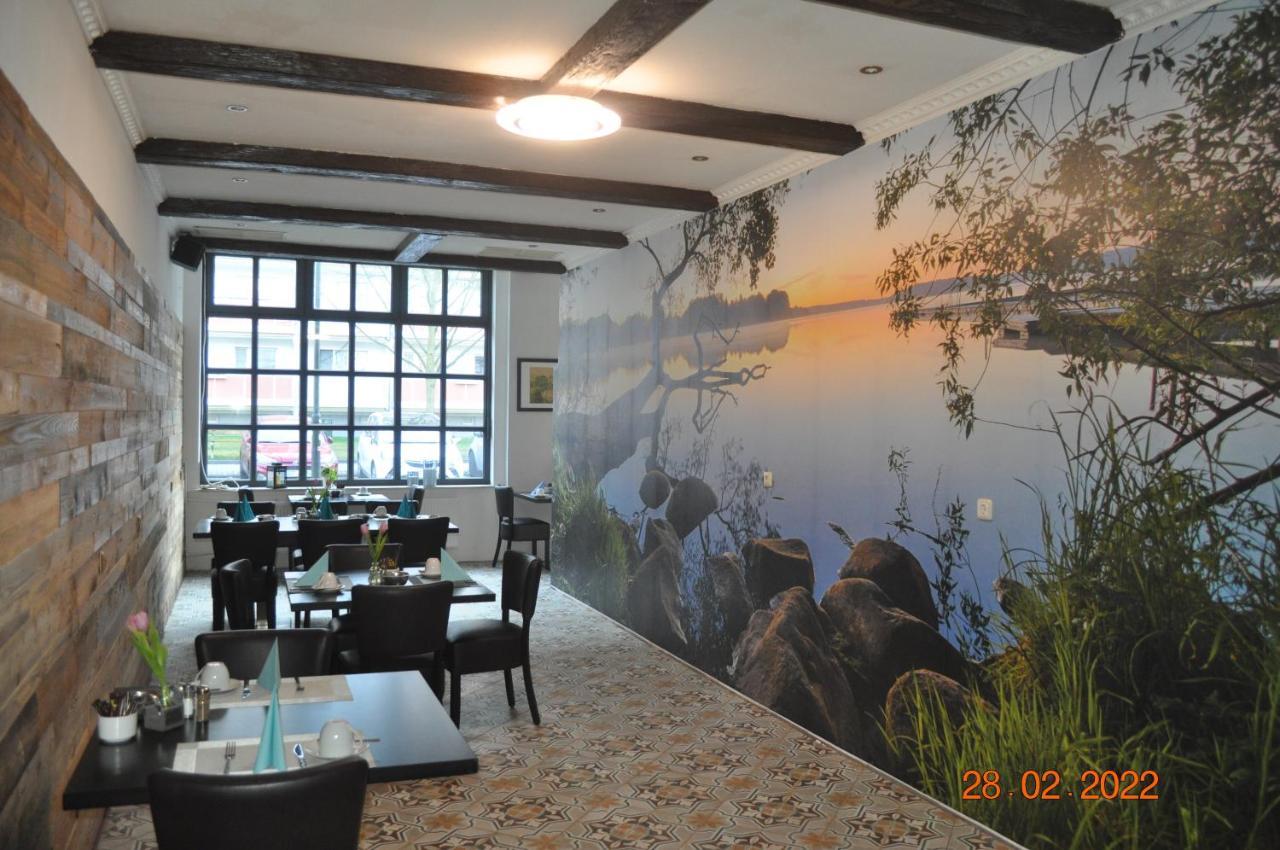 Parkhotel Schwedt Ngoại thất bức ảnh