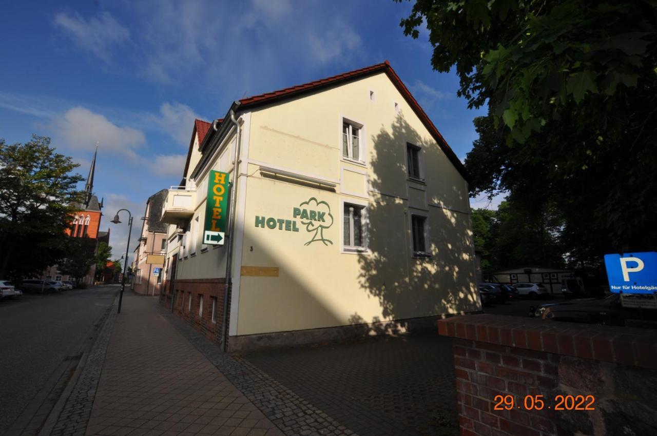 Parkhotel Schwedt Ngoại thất bức ảnh